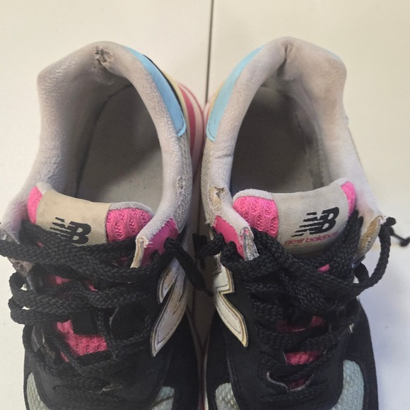 New Balance 574 Sneakers Women Size 8 Black Pink Blue Gray Running Shoes - Picture 3 of 6